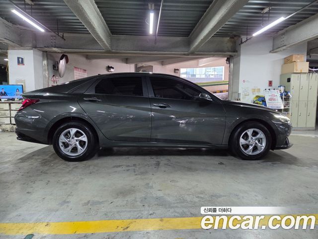 Hyundai AVANTE 2021 — photo 19