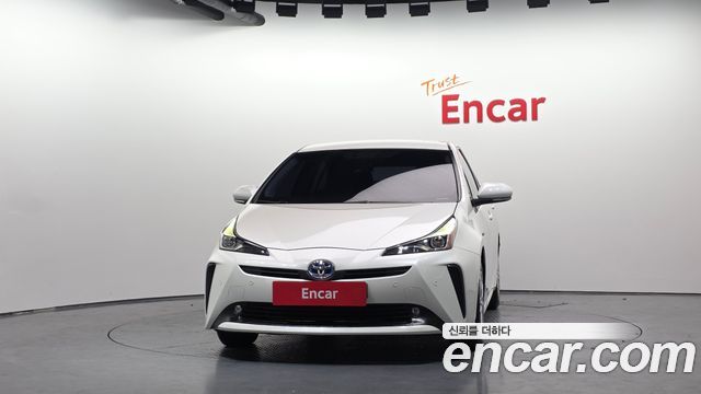 Toyota Prius 2019 — photo 3