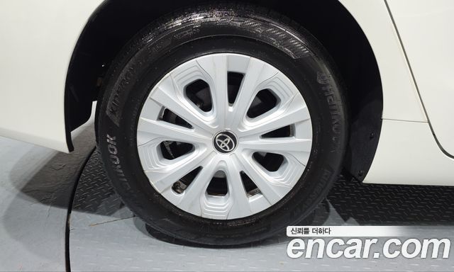 Toyota Prius 2019 — photo 5