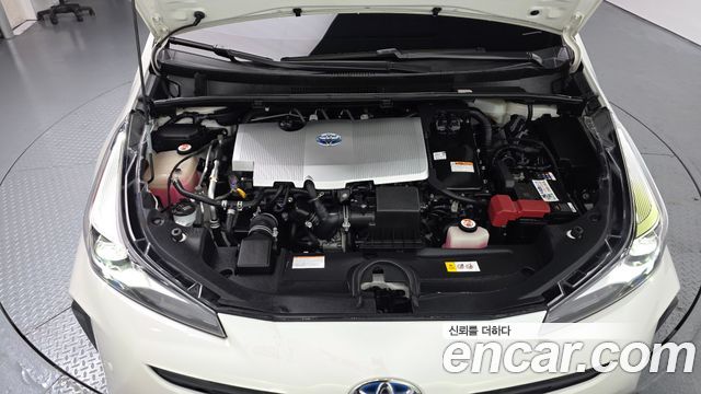 Toyota Prius 2019 — photo 6