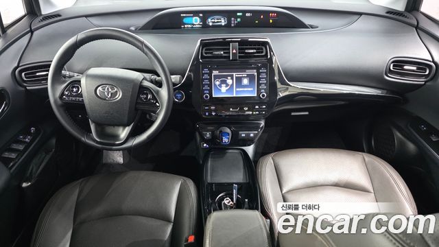 Toyota Prius 2019 — photo 7