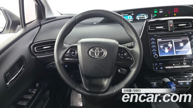 Toyota Prius 2019 — photo 12