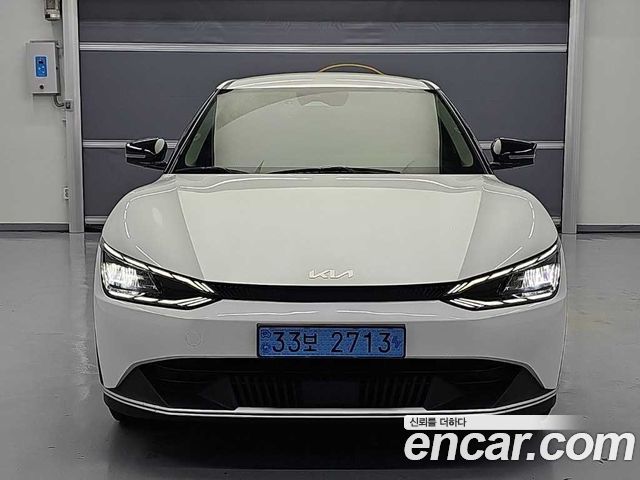 Kia EV6 2022 — photo 2