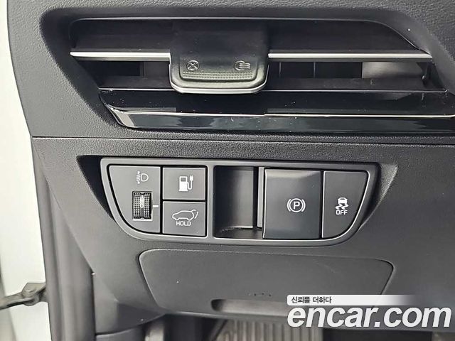 Kia EV6 2022 — photo 17