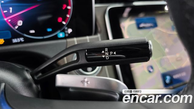 Mercedes-Benz E-Class 2024 — photo 12