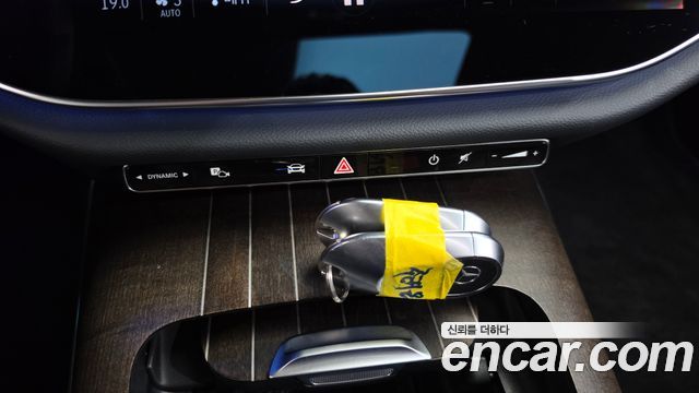 Mercedes-Benz E-Class 2024 — photo 18