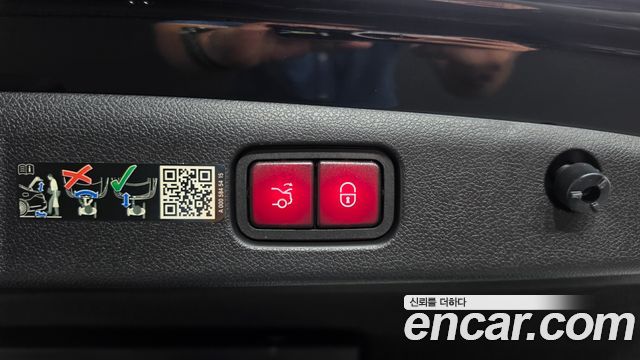 Mercedes-Benz E-Class 2024 — photo 23