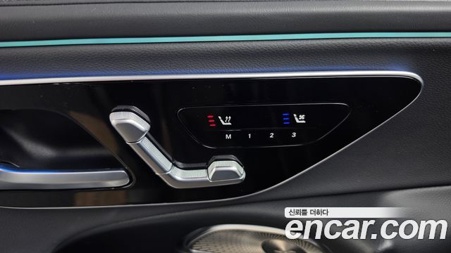 Mercedes-Benz E-Class 2024 — photo 25