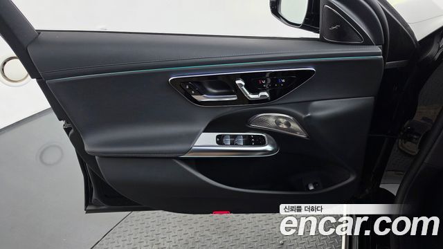 Mercedes-Benz E-Class 2024 — photo 14