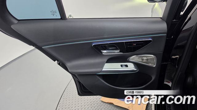Mercedes-Benz E-Class 2024 — photo 15