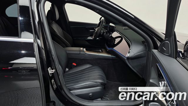 Mercedes-Benz E-Class 2024 — photo 16