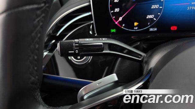 Mercedes-Benz E-Class 2024 — photo 29
