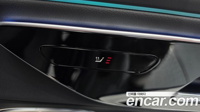Mercedes-Benz E-Class 2024 — photo 31