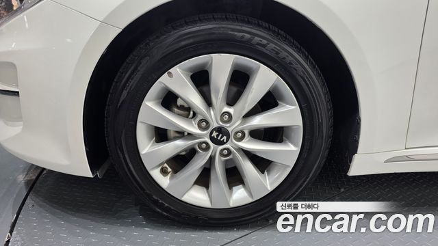 Kia K5 2018 — photo 5