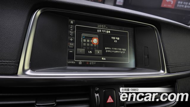 Kia K5 2018 — photo 14