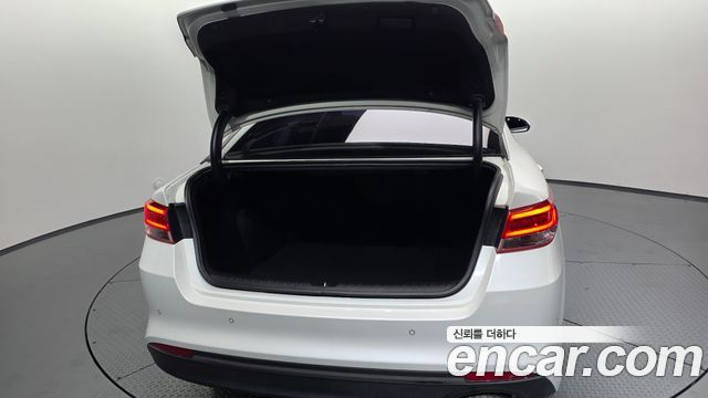 Kia K5 2018 — photo 20