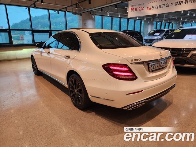 Mercedes-Benz E-Class 2020 — photo 5