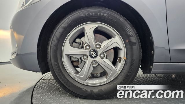 Hyundai AVANTE 2017 — photo 5