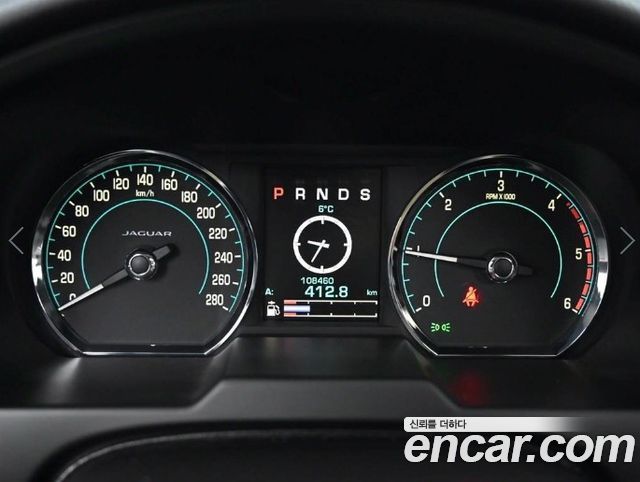 Jaguar XF 2015 — photo 8