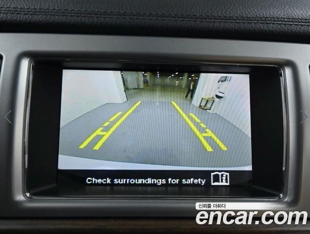 Jaguar XF 2015 — photo 15