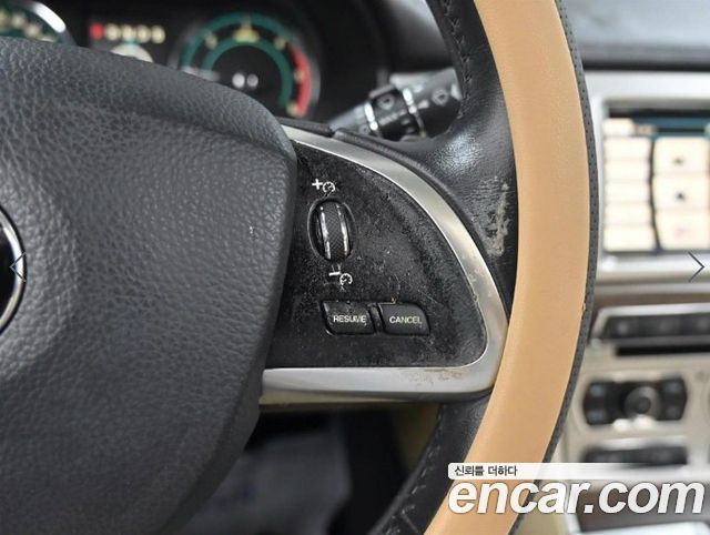 Jaguar XF 2015 — photo 17