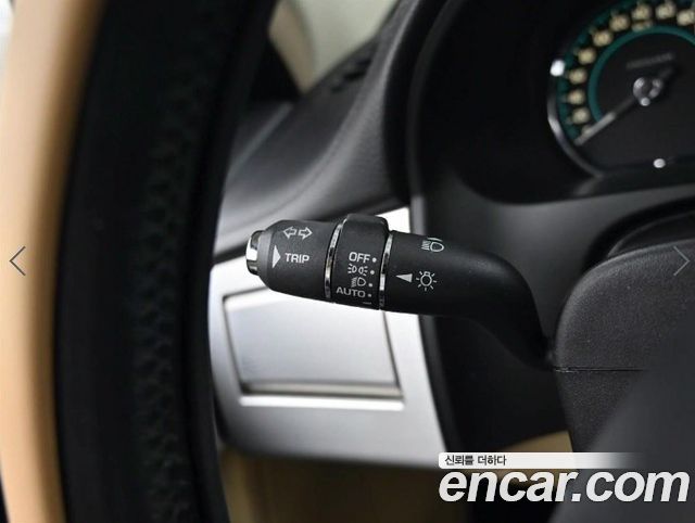 Jaguar XF 2015 — photo 18