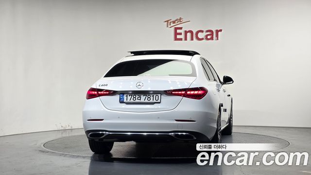 Mercedes-Benz C-Class 2022 — photo 4