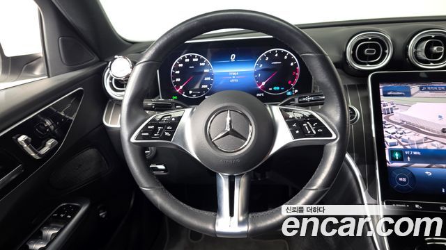 Mercedes-Benz C-Class 2022 — photo 19