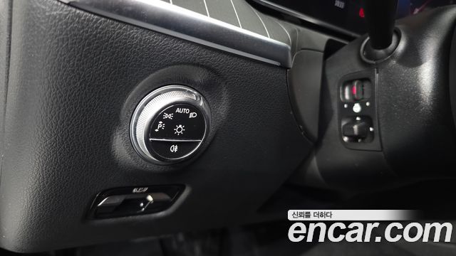 Mercedes-Benz C-Class 2022 — photo 26