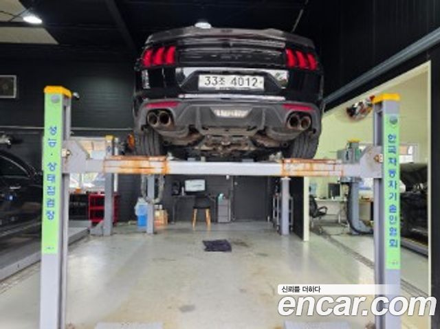 Ford Mustang 2019 — photo 2