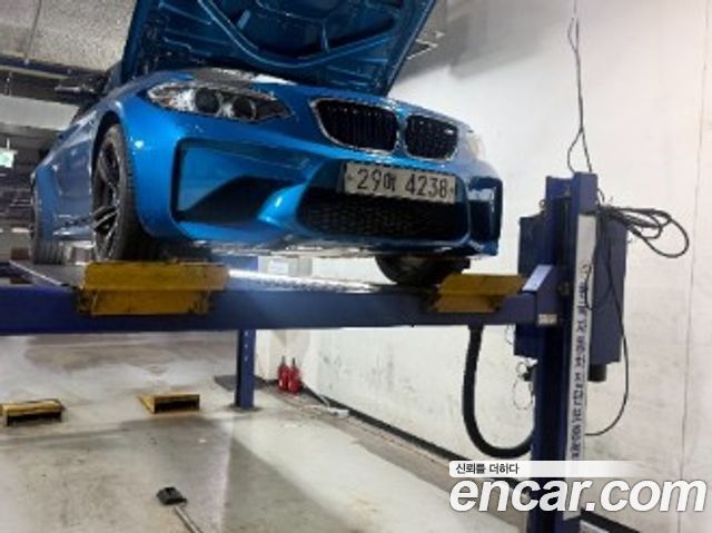 BMW M2 2017 — photo 1