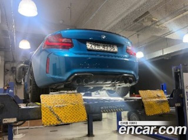 BMW M2 2017 — photo 2