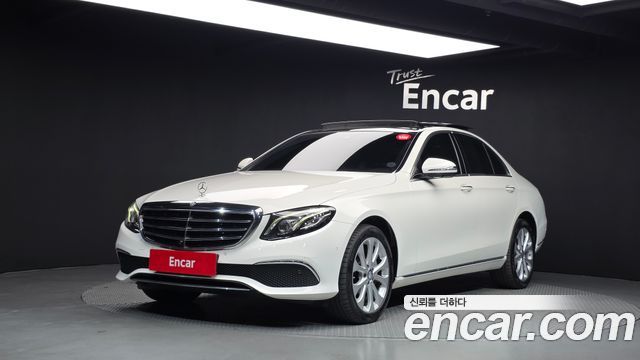 Mercedes-Benz E-Class 2017 — photo 1