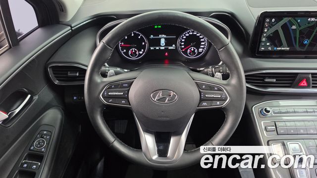 Hyundai Santafe 2023 — photo 19