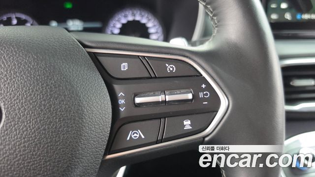 Hyundai Santafe 2023 — photo 22