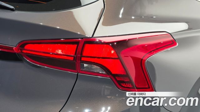 Hyundai Santafe 2023 — photo 9