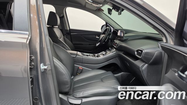 Hyundai Santafe 2023 — photo 16