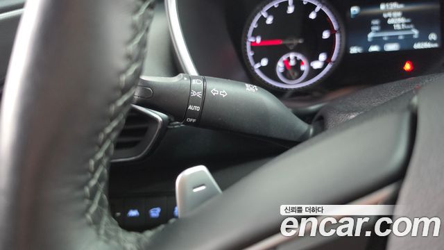 Hyundai Santafe 2023 — photo 28