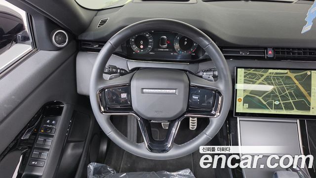 Land Rover Range Rover Evoque 2024 — photo 19
