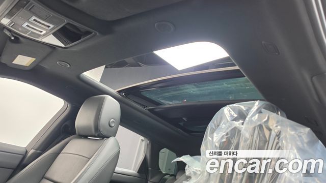 Land Rover Range Rover Evoque 2024 — photo 24