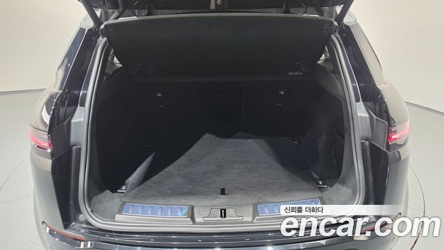 Land Rover Range Rover Evoque 2024 — photo 26