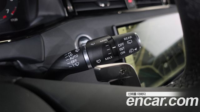 Land Rover Range Rover Evoque 2024 — photo 29