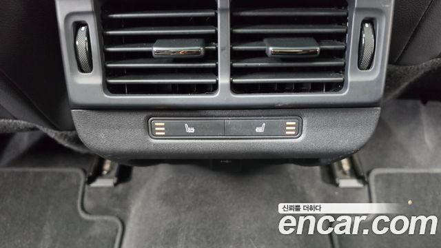 Land Rover Range Rover Evoque 2024 — photo 34