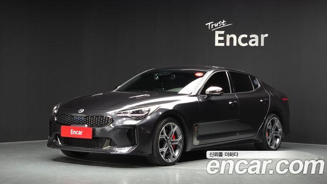 Kia Stinger 2019 — photo 1