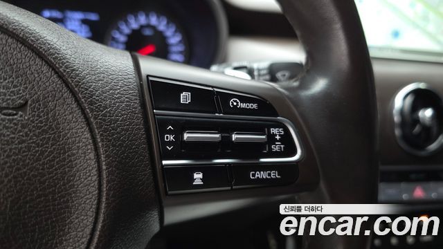 Kia Stinger 2019 — photo 18