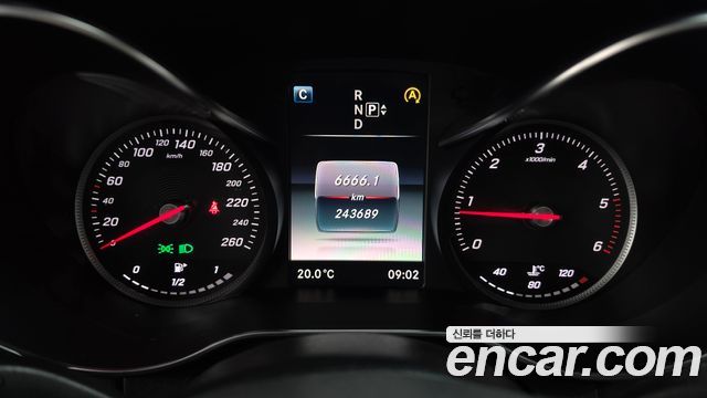 Mercedes-Benz C-Class 2015 — photo 8