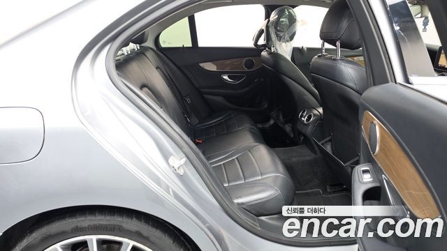 Mercedes-Benz C-Class 2015 — photo 12