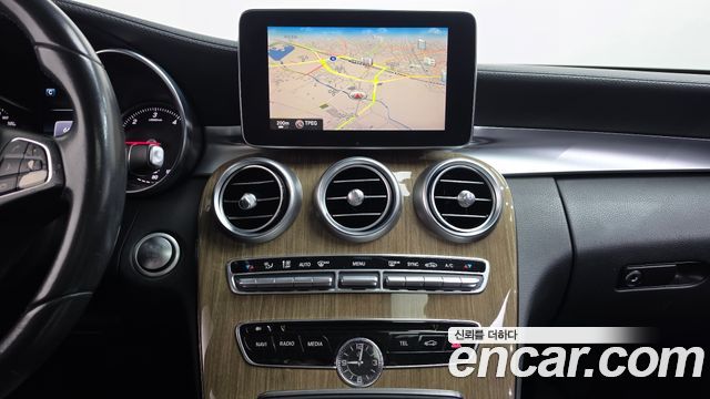Mercedes-Benz C-Class 2015 — photo 13