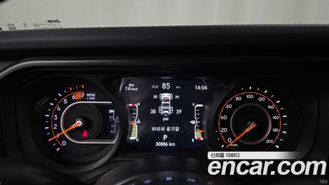 Jeep Wrangler 2024 — photo 11