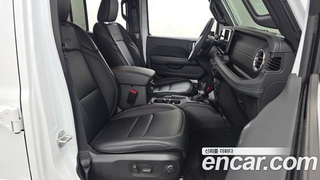 Jeep Wrangler 2024 — photo 17
